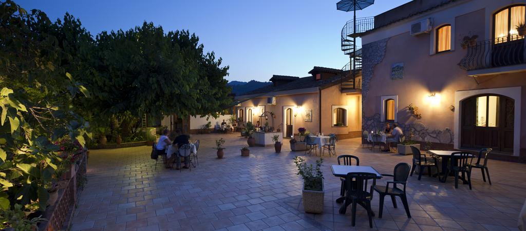 Agriturismo Terrenia Villa Trappitello Buitenkant foto