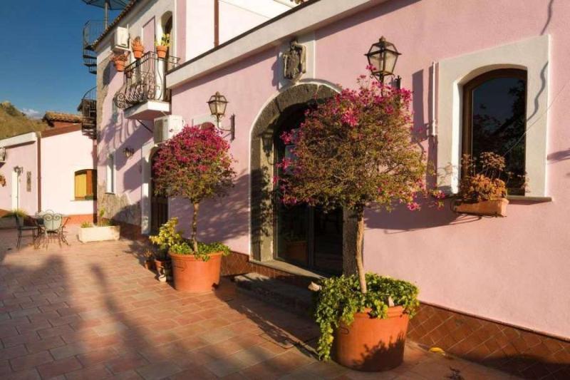 Agriturismo Terrenia Villa Trappitello Buitenkant foto